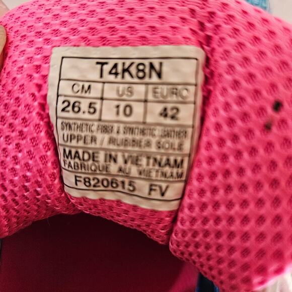 Women's Ascis GT-1000 Running Shoe, Size 10 - Picture 2 of 9